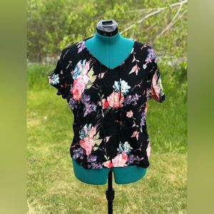 Black floral top